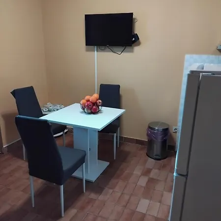 Tombili 2 Apartment Pula